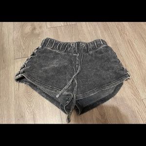 Vanilla Star Shorts